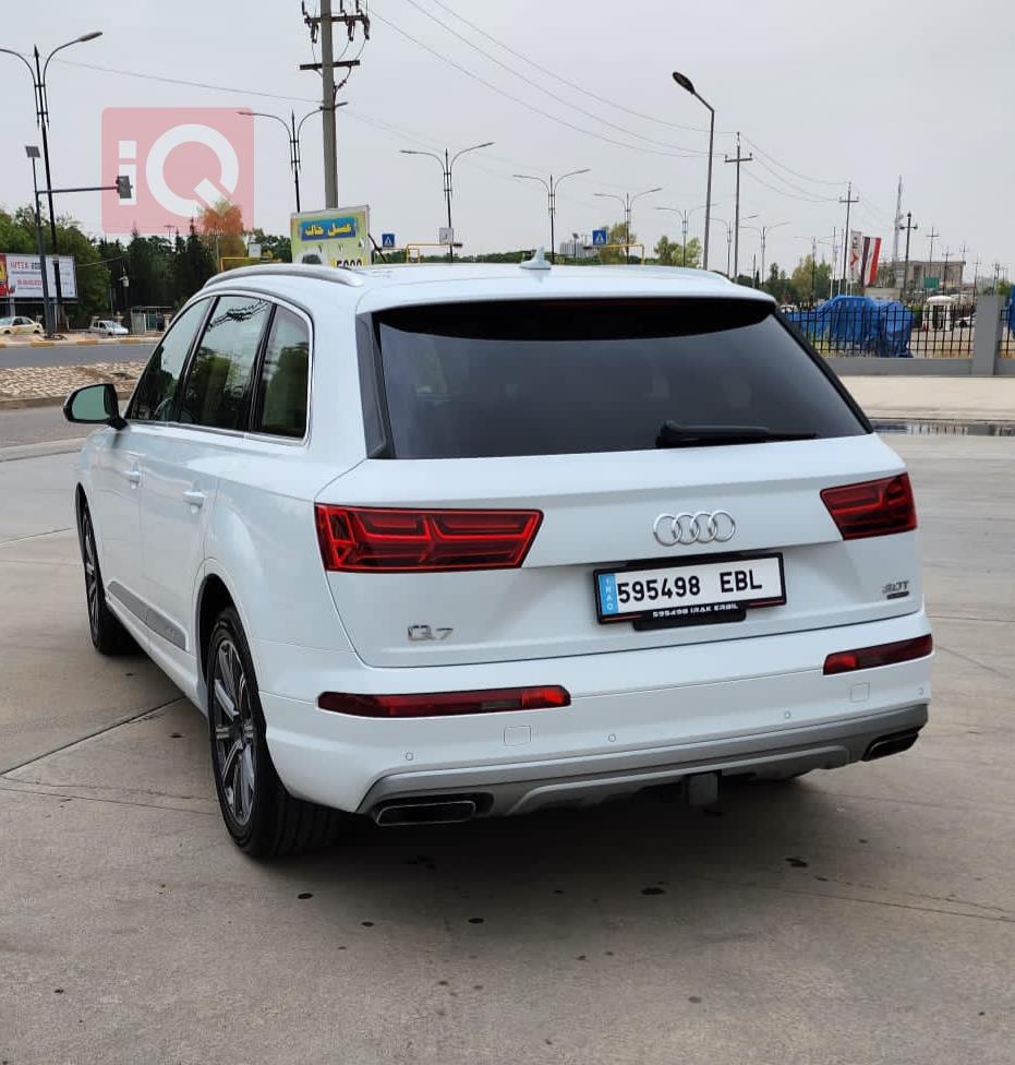 اودي Q7